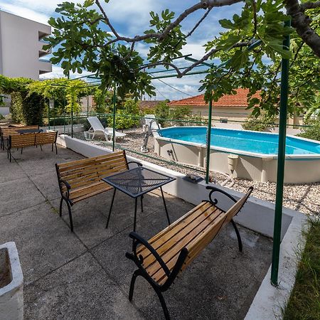 Apartments Turtle Gardens Makarska Ngoại thất bức ảnh