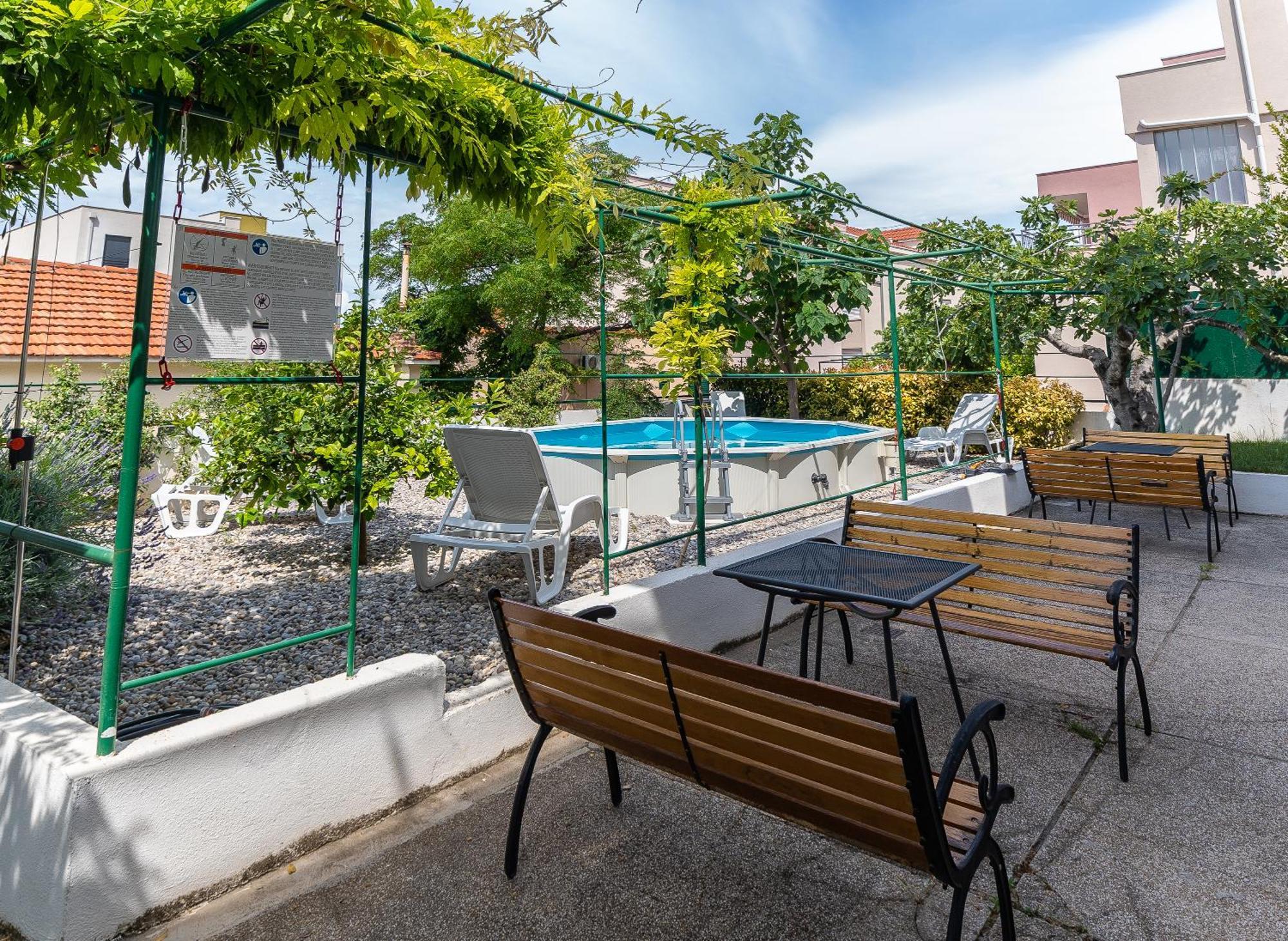 Apartments Turtle Gardens Makarska Ngoại thất bức ảnh