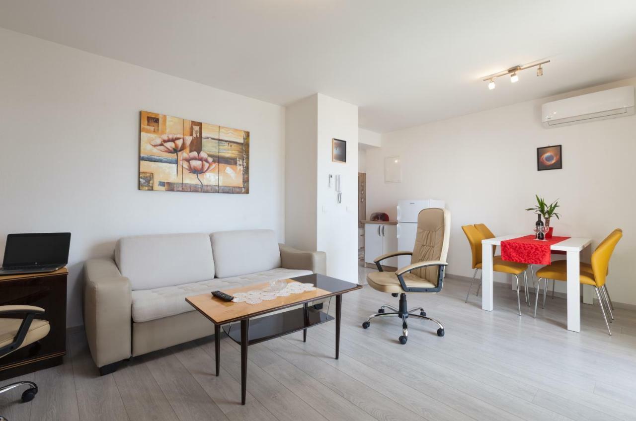 Apartments Turtle Gardens Makarska Ngoại thất bức ảnh