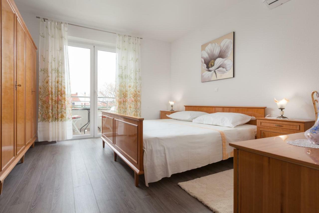 Apartments Turtle Gardens Makarska Ngoại thất bức ảnh