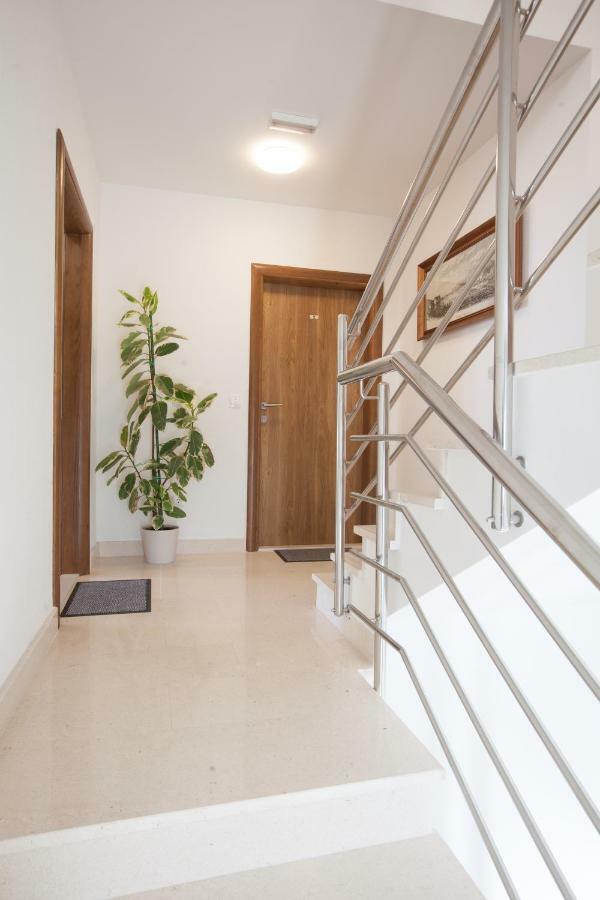 Apartments Turtle Gardens Makarska Ngoại thất bức ảnh